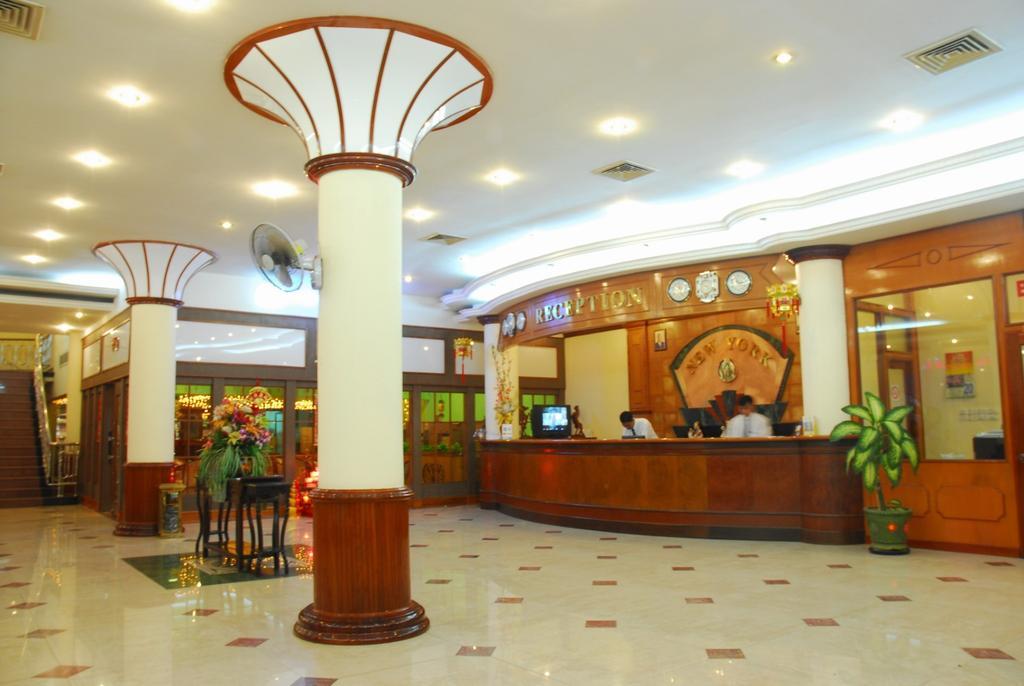 New York Hotel Phnom Penh Dış mekan fotoğraf